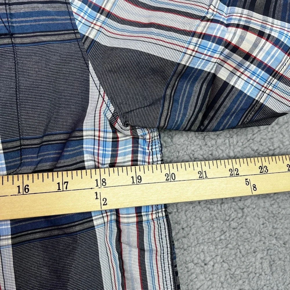 The North Face Mens Button-Up Shirt Multicolor Plaid Short‎ Sleeve Pocket M